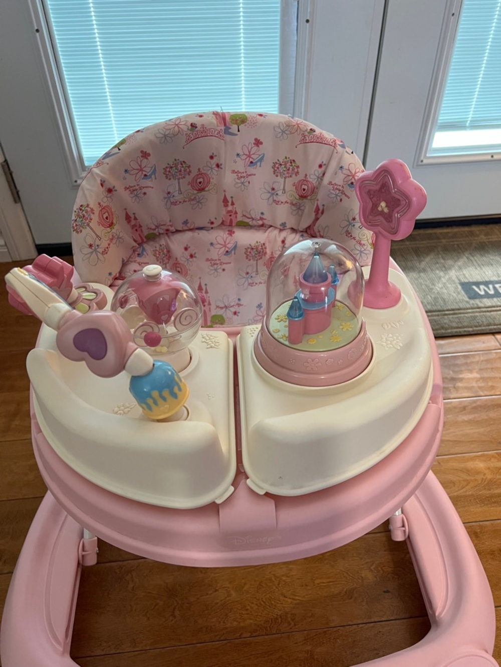 Disney Princess Baby Walker - Picture 3 of 8